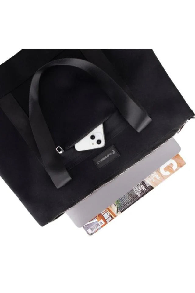 Cosmic Cosmos svart toteväska